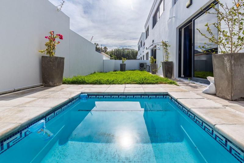To Let 3 Bedroom Property for Rent in Camps Bay Western Cape